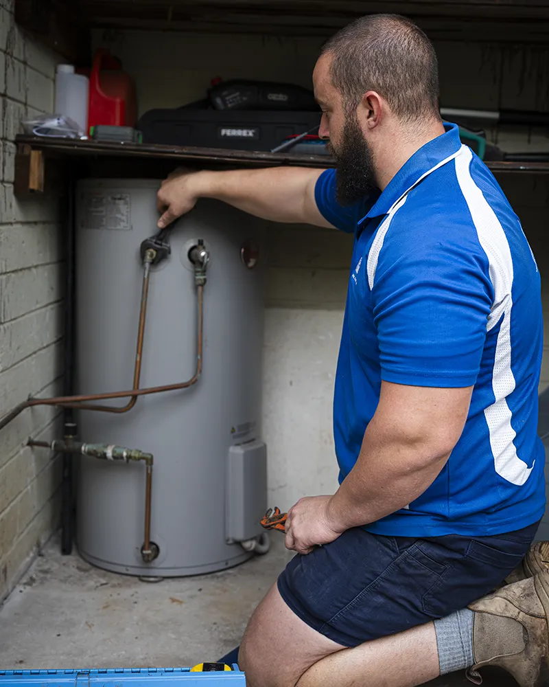 Fixing-hot-water-heater Fixing hot water system